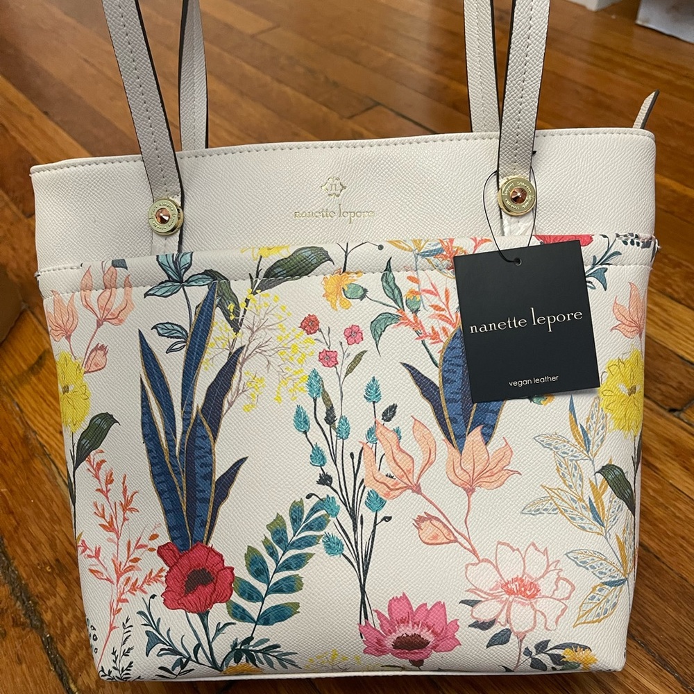 Spring Nanette Lepore purse-NWT